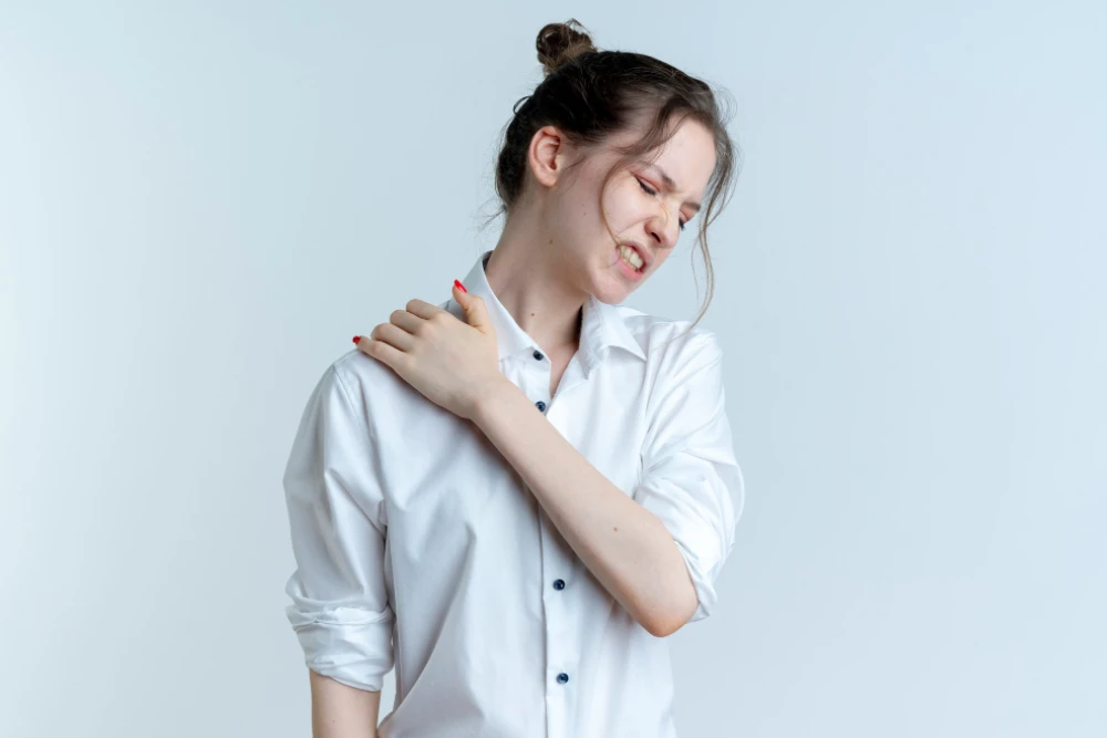 How Physiotherapy Helps Treat Frozen Shoulder and Restore Shoulder Movement